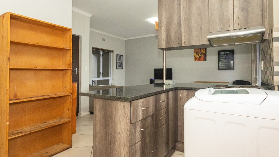 2 Bedroom Property for Sale in Buh Rein Estate Western Cape